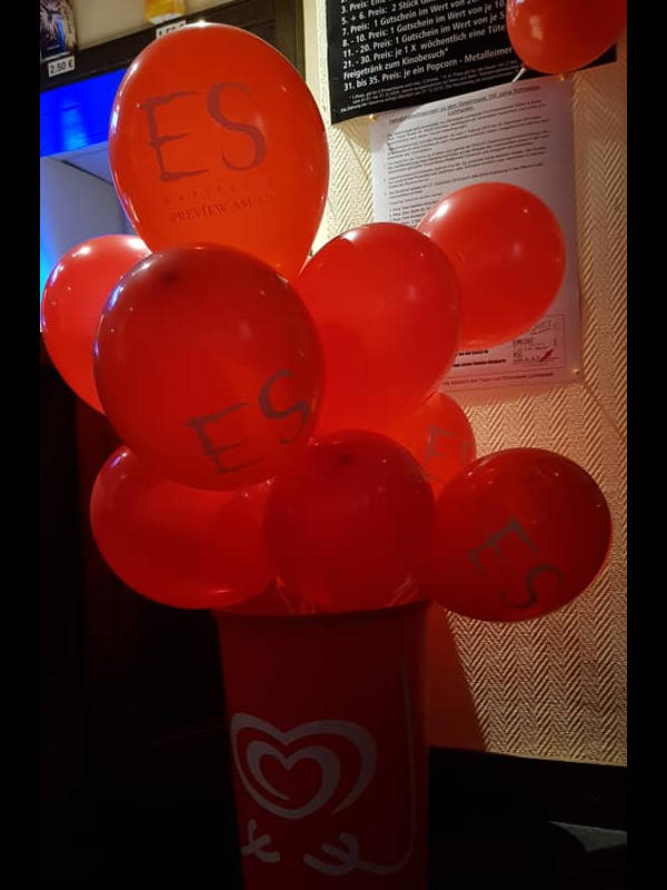 Viele Luftballons von Es